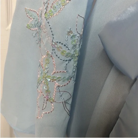 Le Vie en Rose NWT Semi Sheer Robe With Satin & Embroidery - Picture 6 of 6